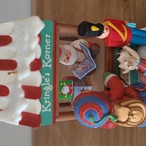 2008 Hallmark Christmas Window "Kringles Korner" Ornament